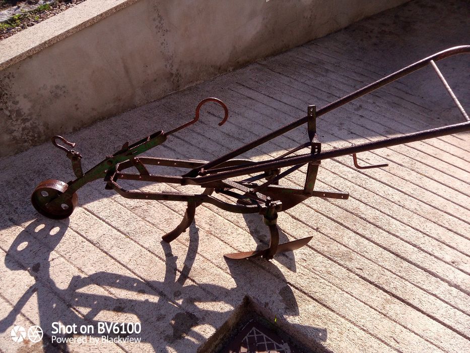 máquinas antigas motores de rega sachador etc