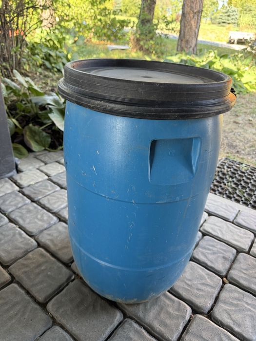 Plastikowa beczka 60L
