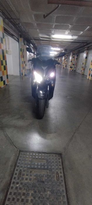 Yamaha Xmax 400 ( já foi vendida.)