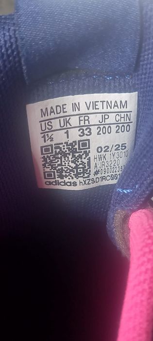 Sapatilhas Adidas Tamanho 33 Novas com etiqueta