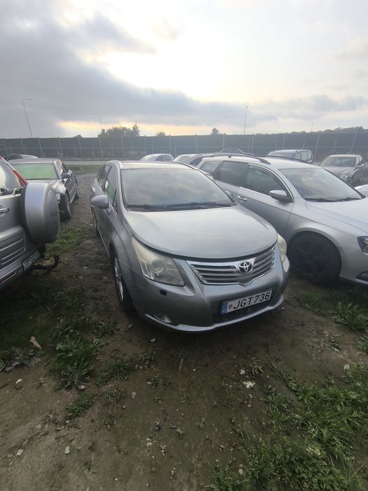 Toyota Avensis T27 kolor 1G6  2011r, 2.2 diesel,  automat na części