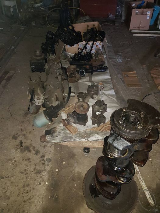 Продам коленвал Камаз та інші  запчастини двигуна
