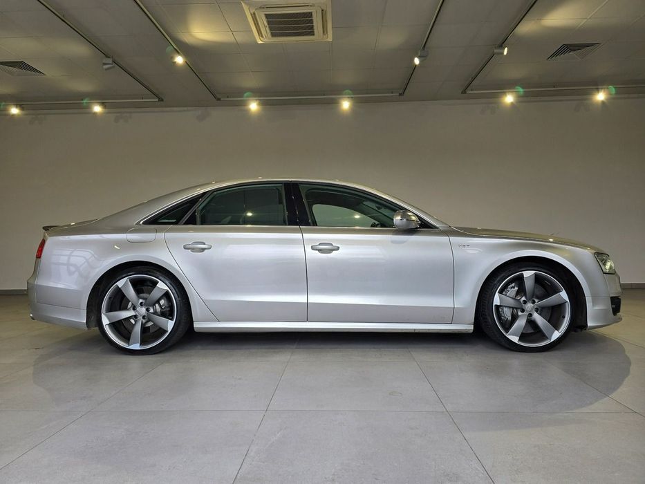 Audi S8 AUDI S8 4.0 V8 520KM