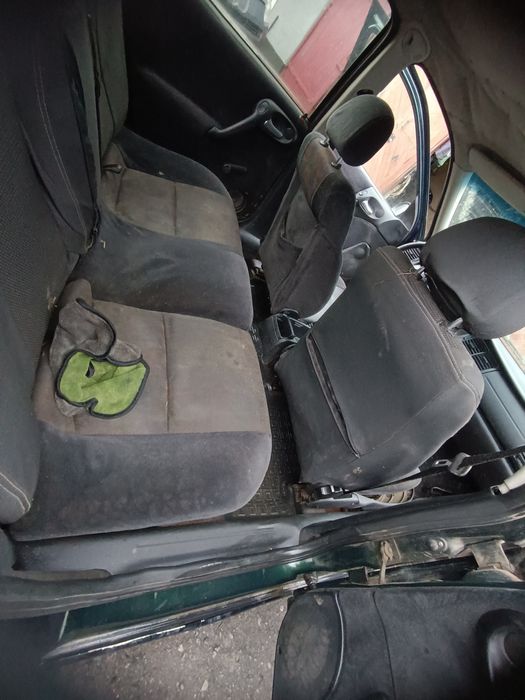 Вектра б газ4. 2002р 1.8