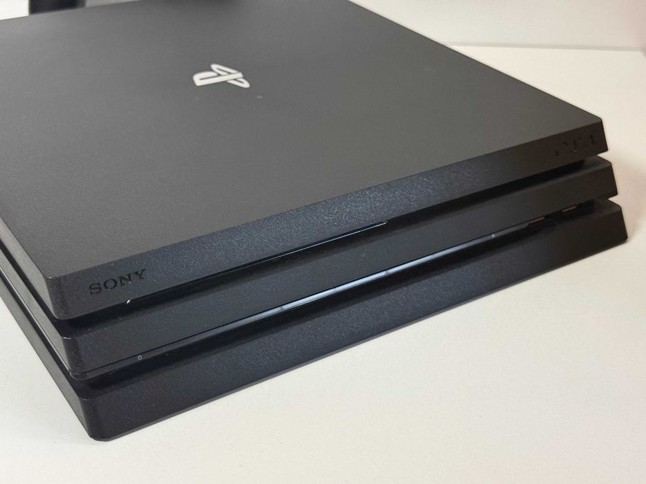 Konsola Sony PlayStation 4 Pro PS4 1TB + Pad | Super Stan | Gwarancja | CUH 7216B