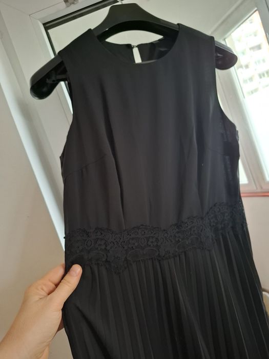 Czarna długa sukienka wizytowa balowa studniówka 38