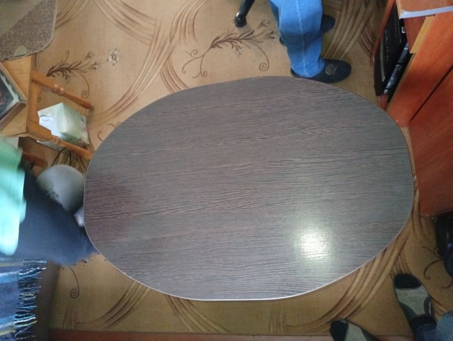 Журнальний столик