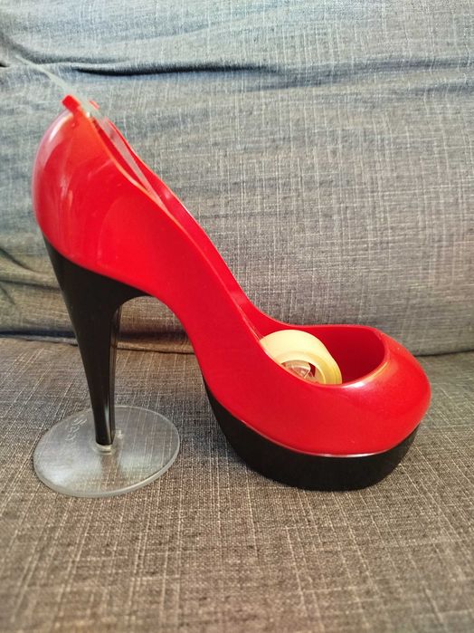 Dispensador de fita cola, fita adesiva, Scoteh, sapato vermelho