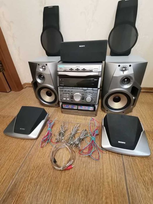Музыкальный центр усилитель 5.1 Sony CD-RXD10AV