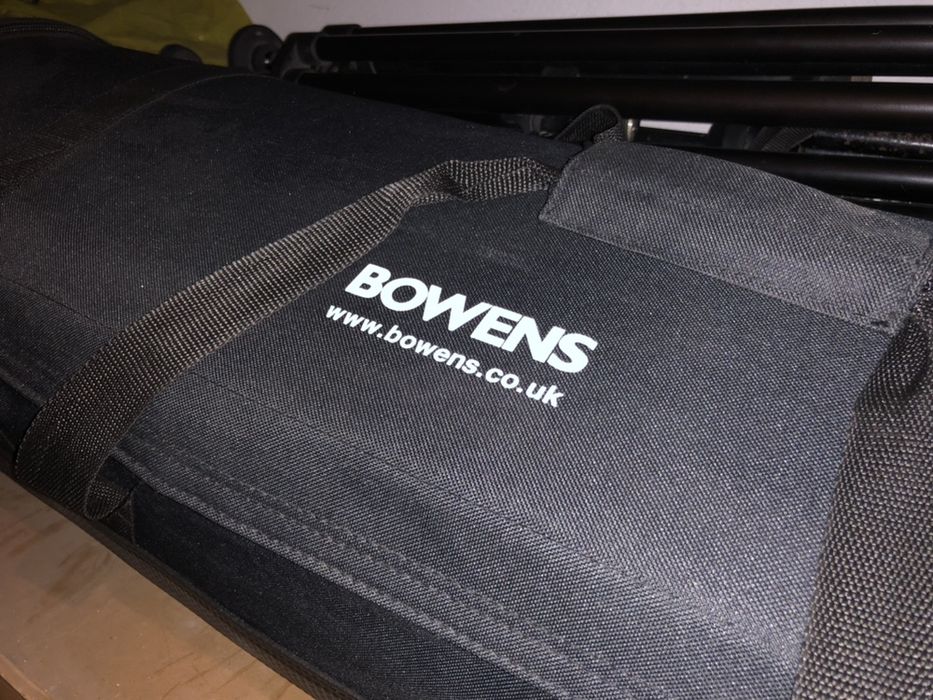 Kit fotográficocabeça 500 BOWONES um tripé uma sombrinha cab e somb