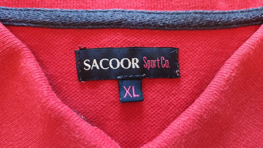 Polo vermelho da Sacoor