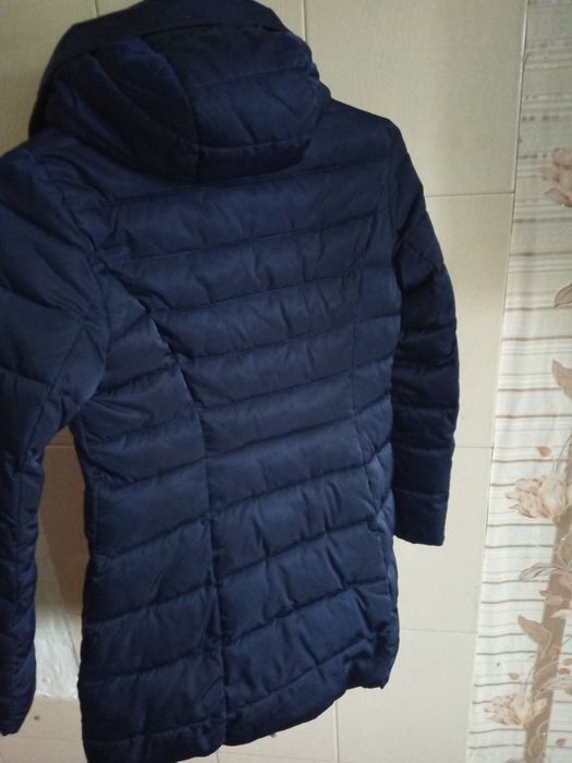 Пуховик на халофайбирі.