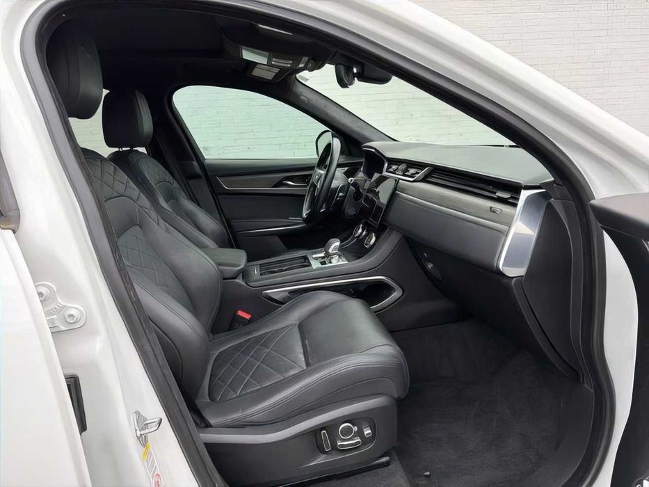 Jaguar F-PACE P250 S      2022