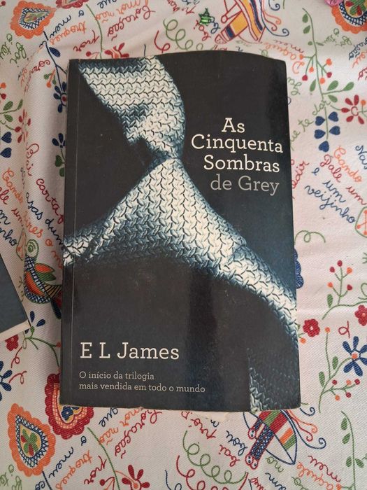 Livros: Anne Frank, Nuno Lobo Antunes, Milan Kundera e Trilogia Cinquenta Sombras de Grey