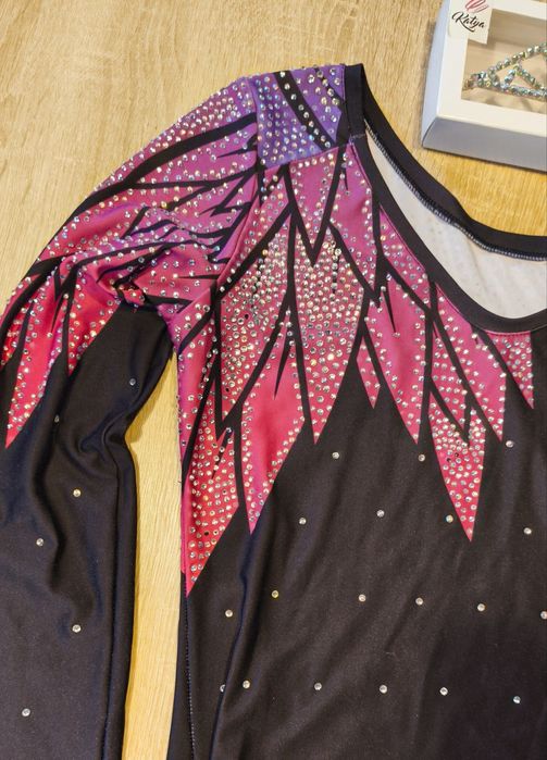 Body, strój do gimnastyki artystycznej + korona na kok, 12-14 lat, M