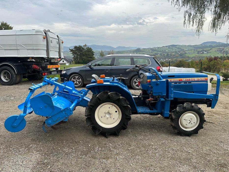 Odśnieżanie dróg, koszenie kosiarką bijakową, czyszczenie dróg