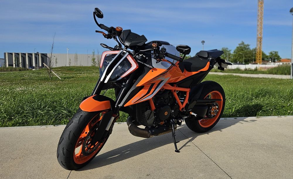 KTM 1290 SUPER DUKE R