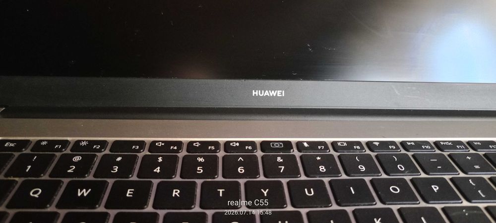 sprzedam laptop HUAWEI BoM-WDQ9