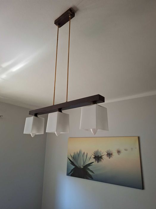 Oprawy oswietleniowe + lampka stojaca