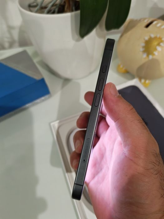IPhone 17 256g Smi-novo com factura e garantia até 06/2029