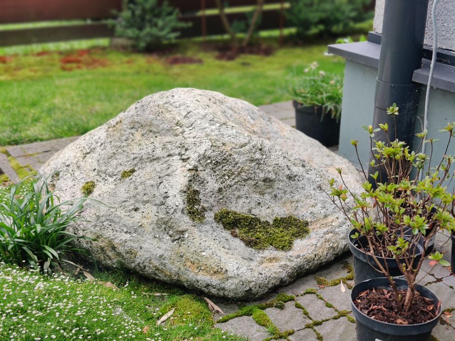 Декоративна кришка для каналізаційних люків, штучний камінь