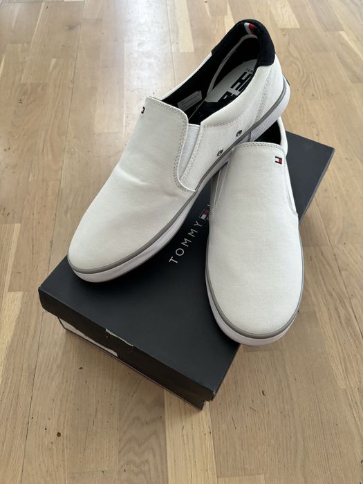 Trampki wsuwane Tommy Hilfiger 43