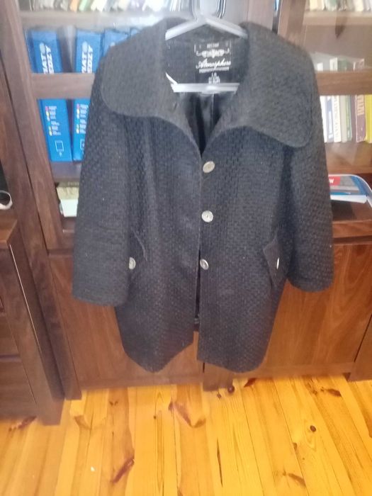 kurtka czarna lekko ocieplana