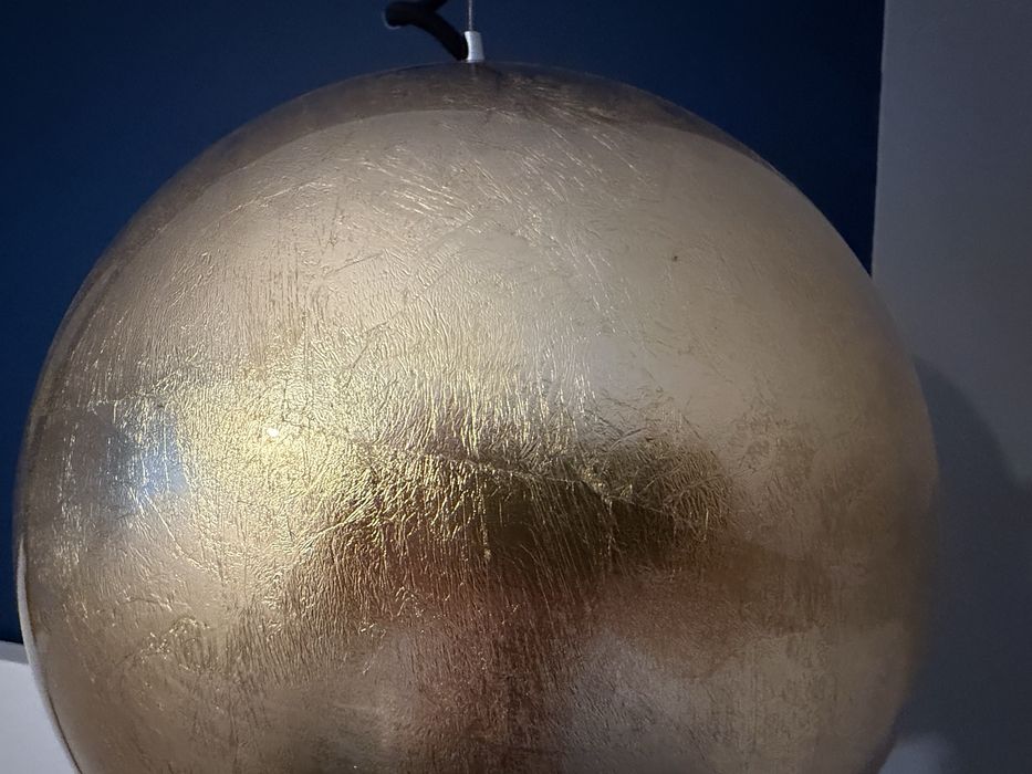 Sprzedam lampę wiszącą złota kula