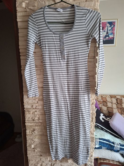 Sukienka szara prążkowana Royal Fashion S/M