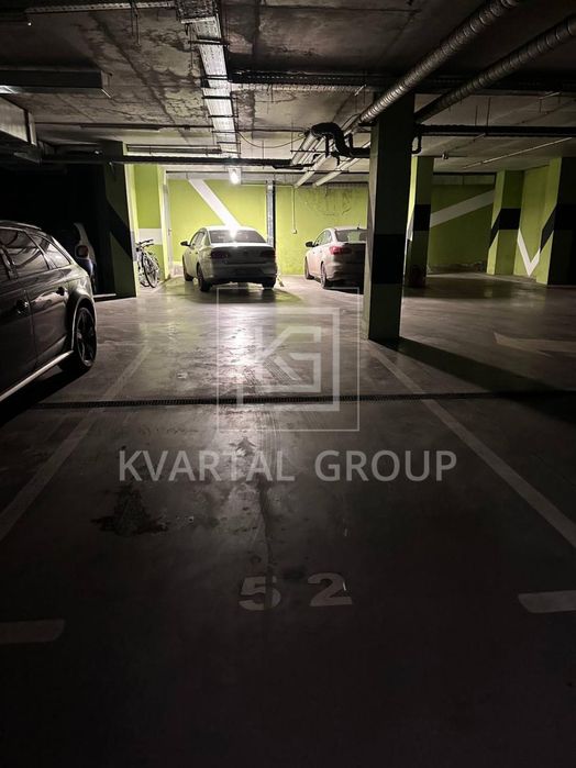 Продаж паркомісця в підземному паркінгу ЖК Версаль