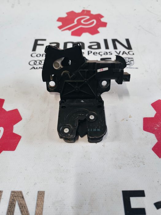 Ficheira Da Mala AUDI A4 B8