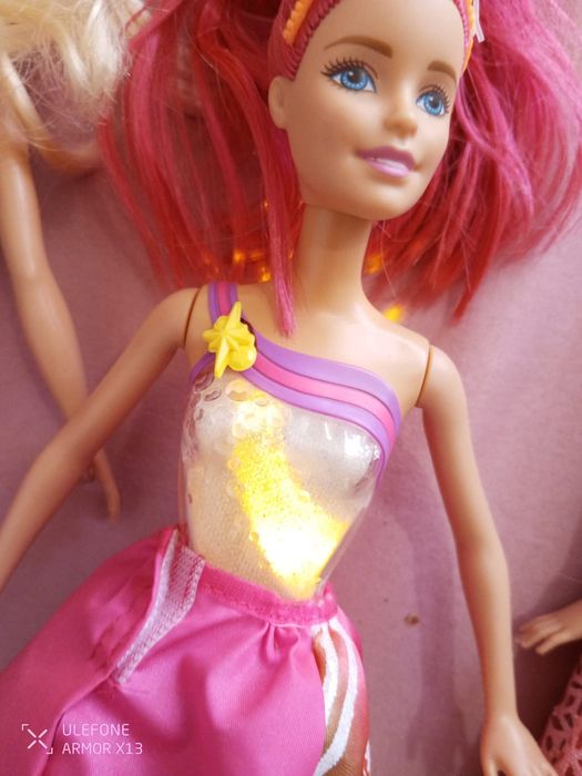 4 bonecas Mattel, cada 10€, as 4 = 29€