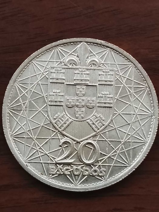 Moeda de 20 escudos de 1966, da Ponte Salazar, em Prata