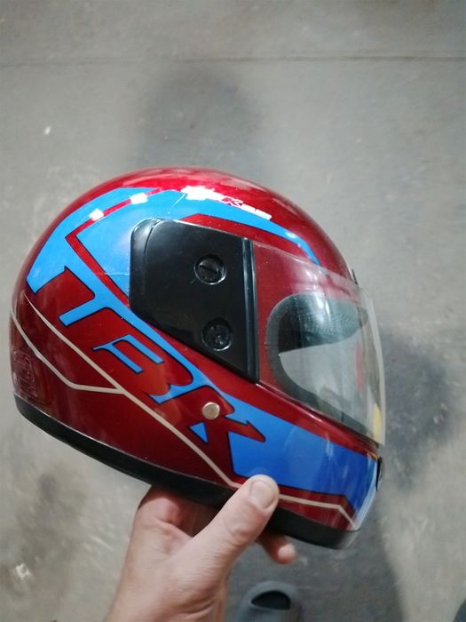 Продам мотошолом стан нового