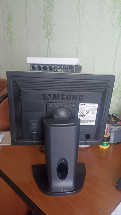 Продам Монитор Samsung 152 N