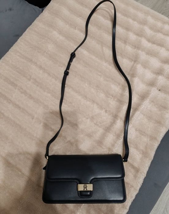 Mala Tommy hilfiger nova
