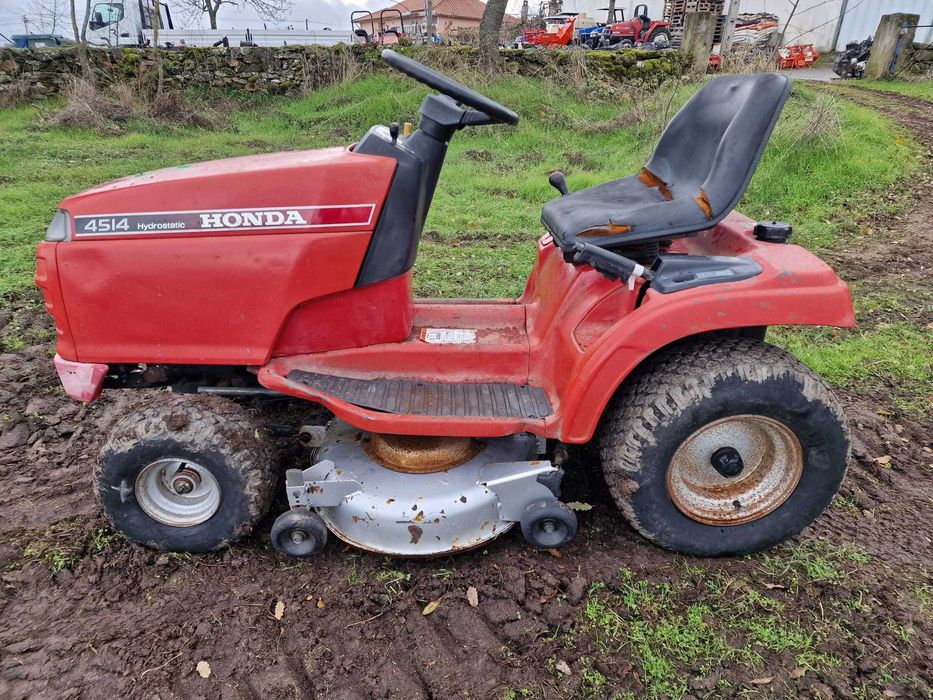 Trator / Corta Relva Honda 4514