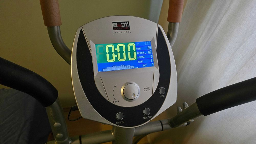 Orbitrek elektromagnetyczny + masażer pionowy