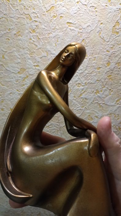 Статуєтка Жінка. Декор. Декоративна статуєтка