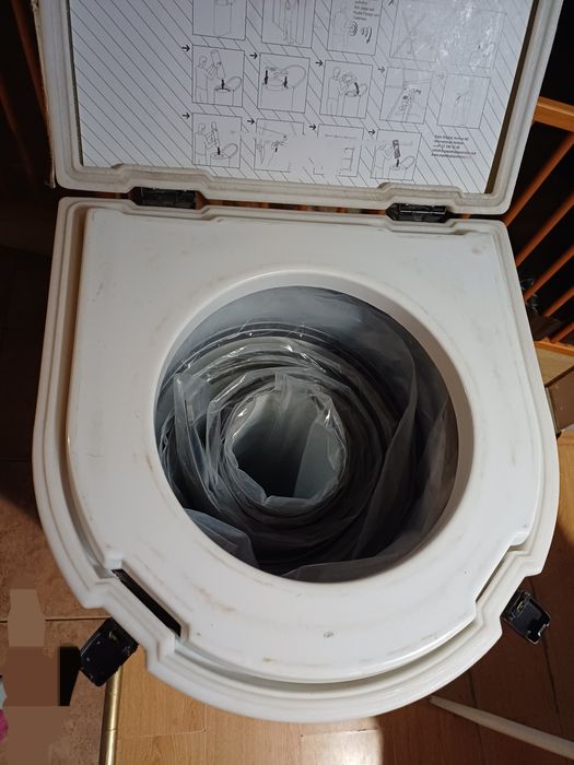 System przenośnego stoiska modułowy w walizce