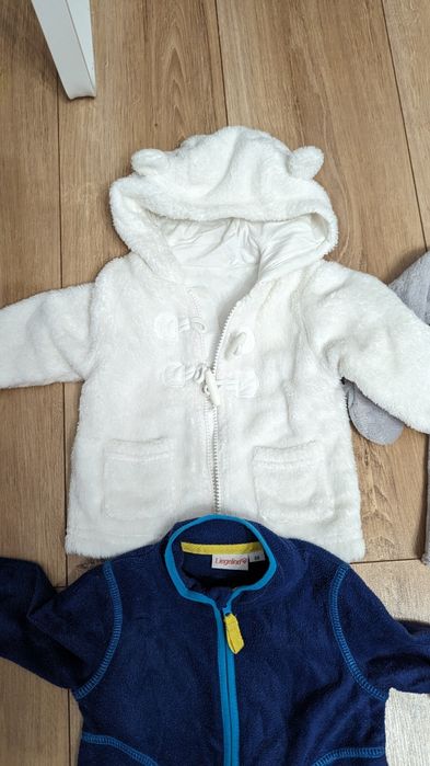 Bluzy, body Tommy Hilfiger, converse. 68 cm.