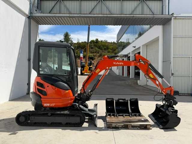 Giratória Kubota U20-3 Nº23097