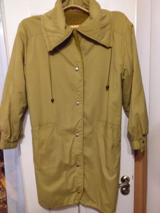 Зимова куртка, плащ