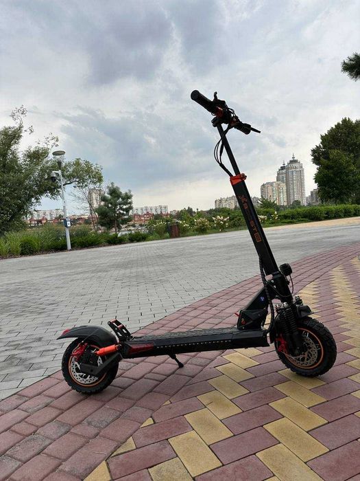 Електросамокат X-Boost Scooter 02 2400W, Ємність Батареї 23Ah, Швидкість 65 км/год, Електросамокати