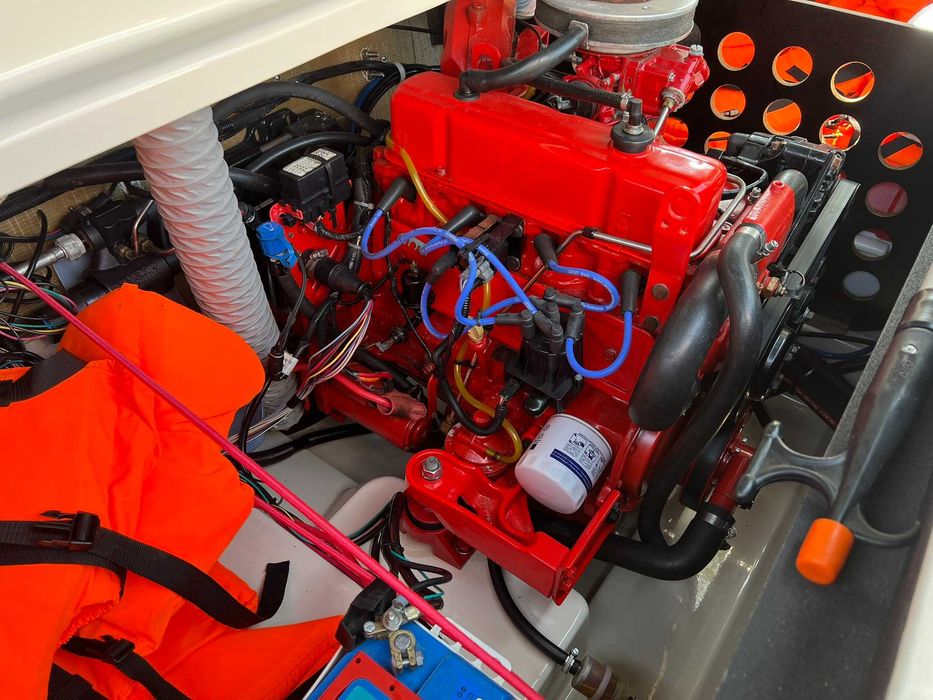 Łódź motorowa motorówka GLASTRON GX 185 Volvo Penta 3.0