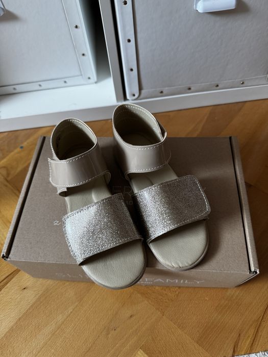 Sandały Slippers Family, rozmiar 30