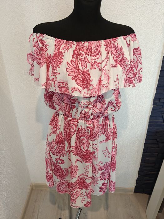 Nowa letnia wiskozowa sukienka