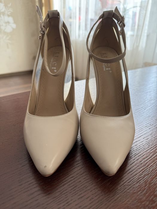 Продам туфлі 40 р.