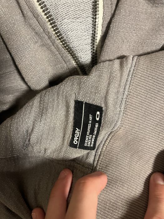 зипка oakley