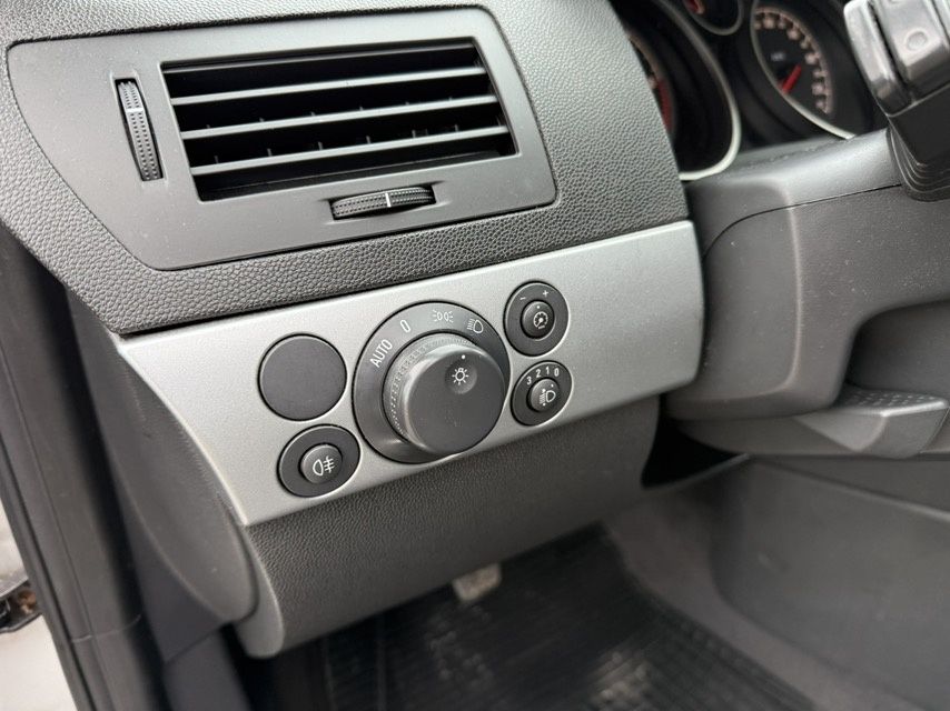 Продам Opel Astra H Station Wagon 1.7d 2010г